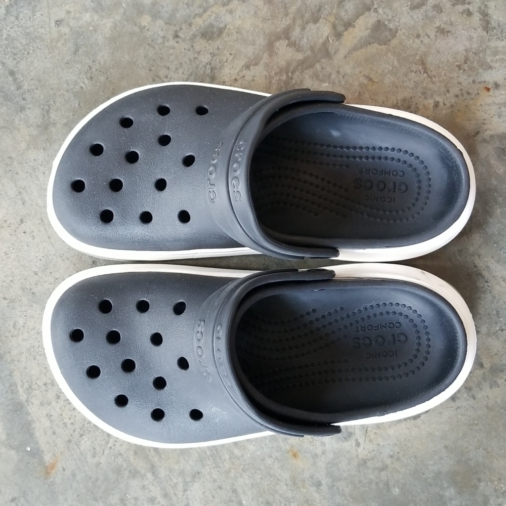 🤍🖤 Crocs Full Force Clog 🖤🤍